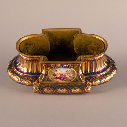 Vienna Style "Covered container"