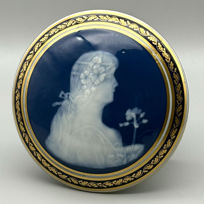 Limoges "Pate-sur-Pate accessory case"