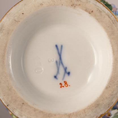 Meissen "Forget-me-not applique decorative pots (pair)"