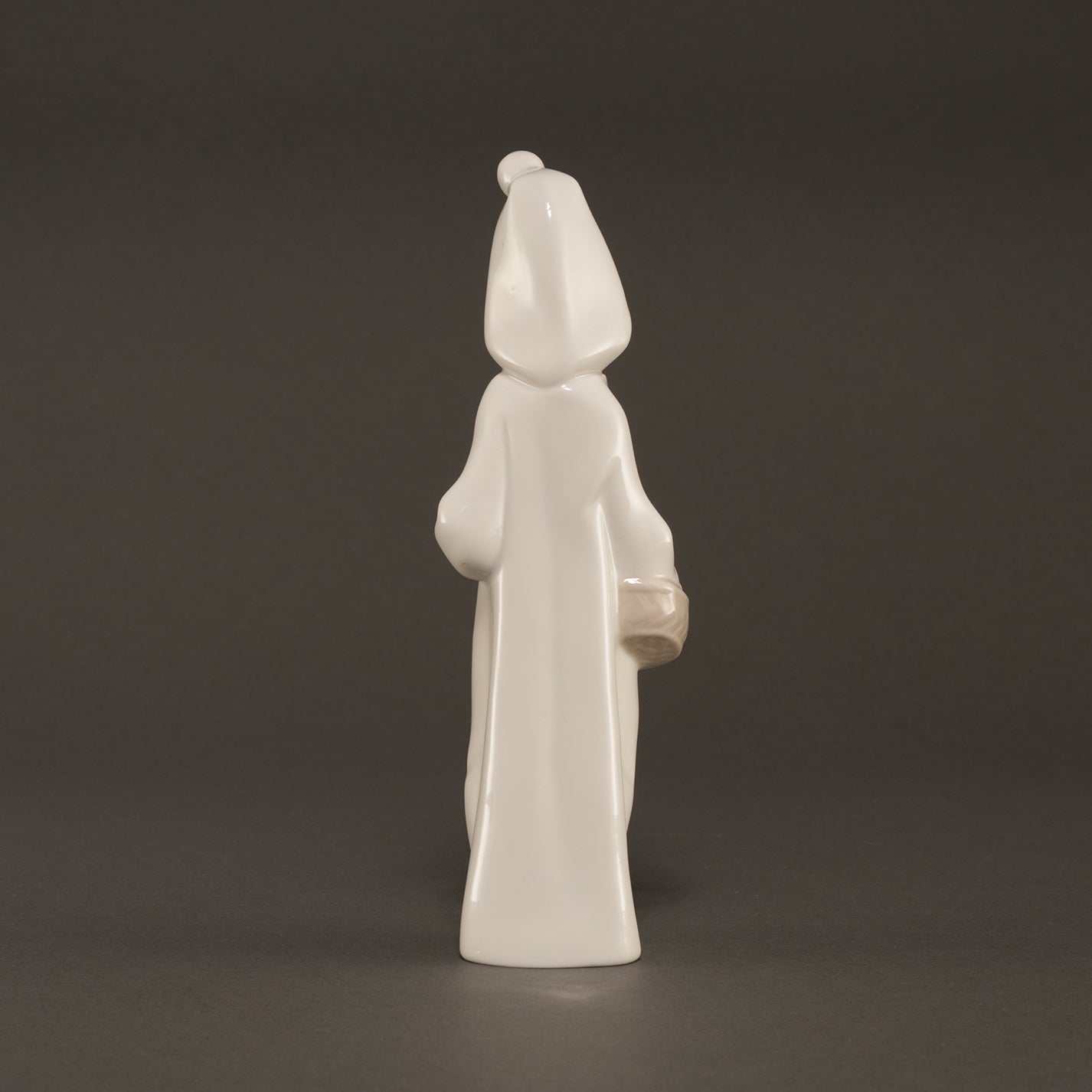 LLADRO / Shepherd Girl With Basket