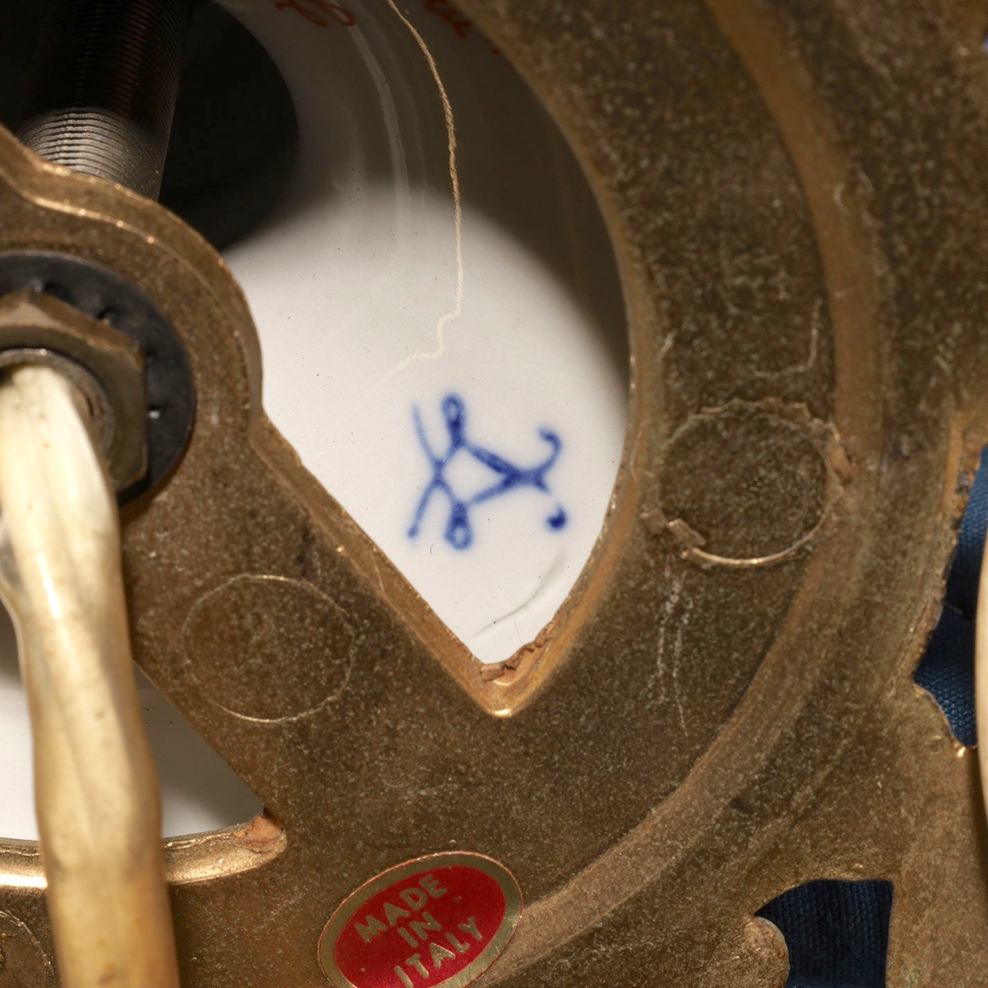 Sevres Style Style Table Lamp