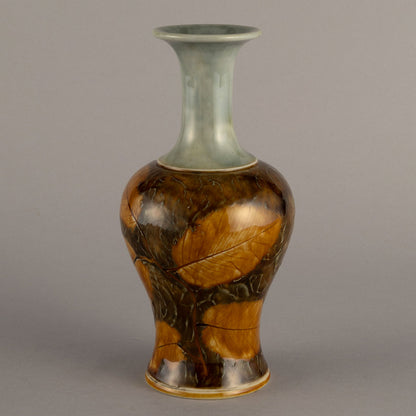 ROYAL DOULTON "Vase"