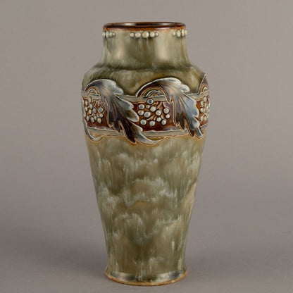 ROYAL DOULTON "Vase"