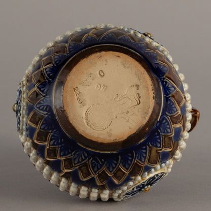 ROYAL DOULTON "Vase"