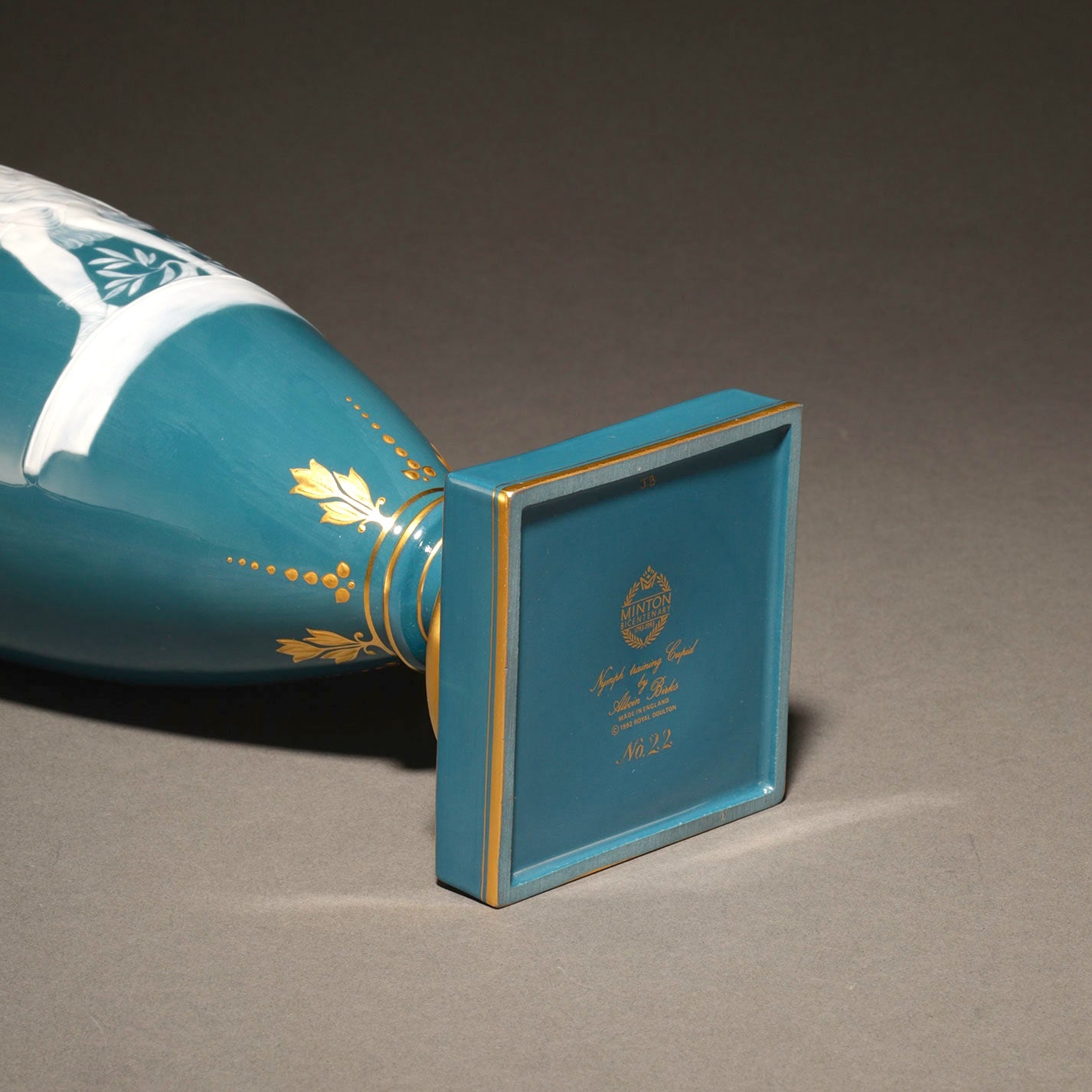 MINTON / Pate-Sur-Pate Vase with Lid (Pair ) [G0404]