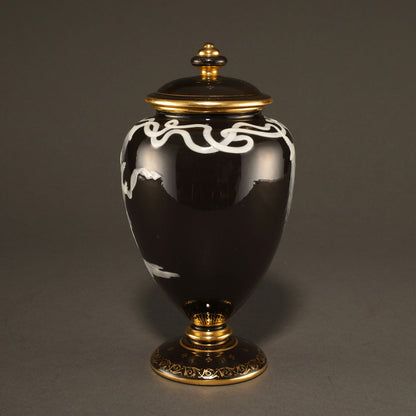 MINTON / Pate-Sur-Pate Vase With Lid [G0409]