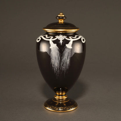 MINTON / Pate-Sur-Pate Vase With Lid [G0409]
