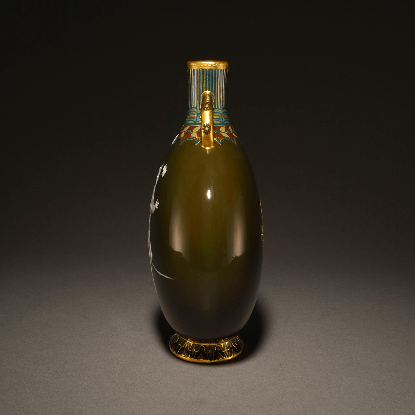 MINTON / Pate-Sur-Pate Vase " Acrobatic Goddess and Cupid " [G0410]