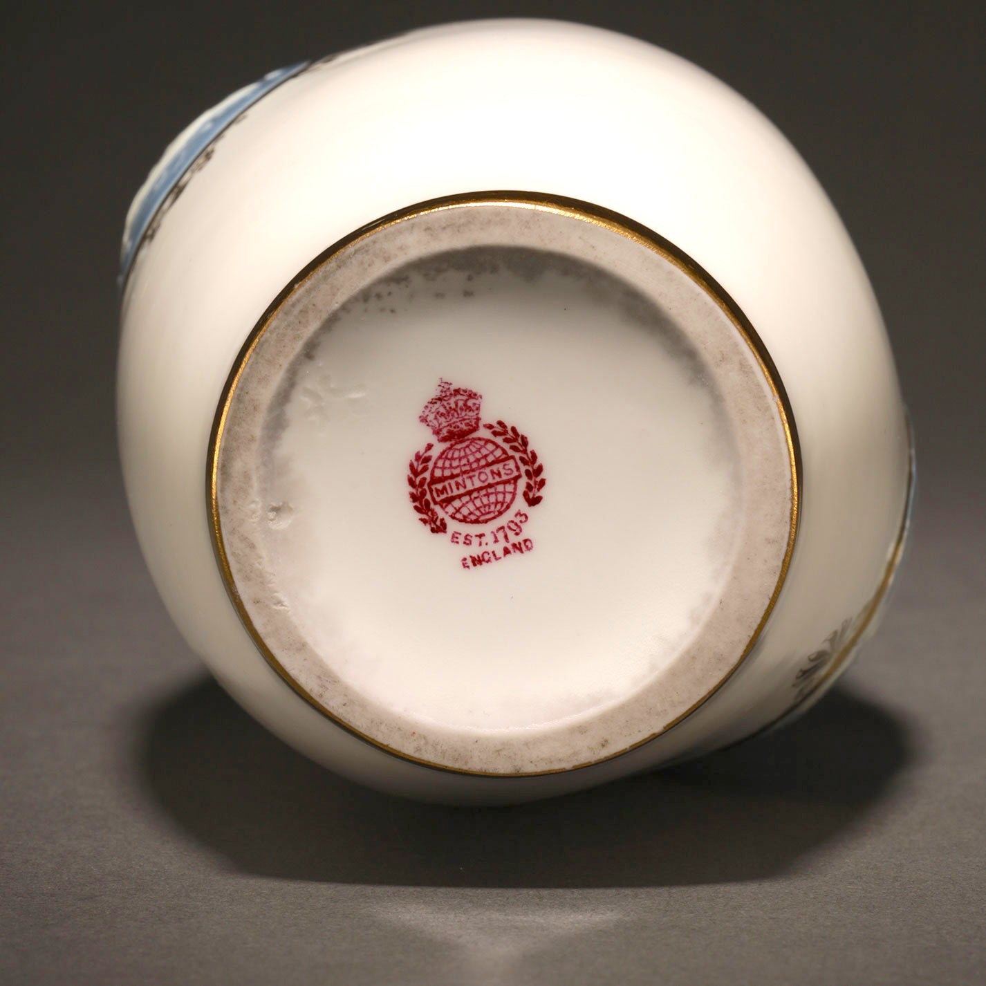 MINTON / Pate-Sur-Pate Vase [G0411]