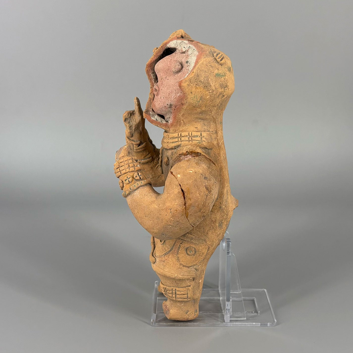 Pottery figure [H0122]