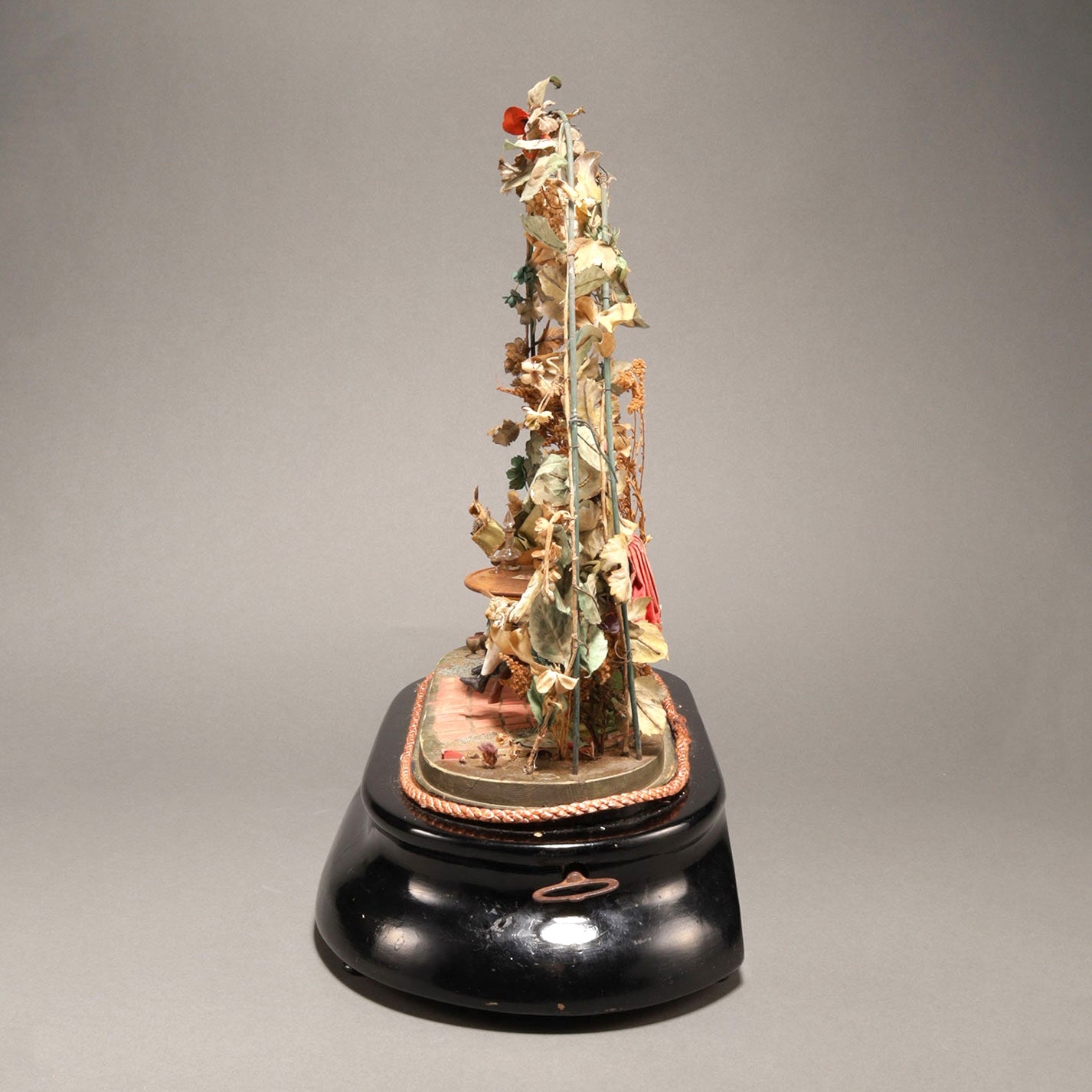 Automata (People playing a card game)