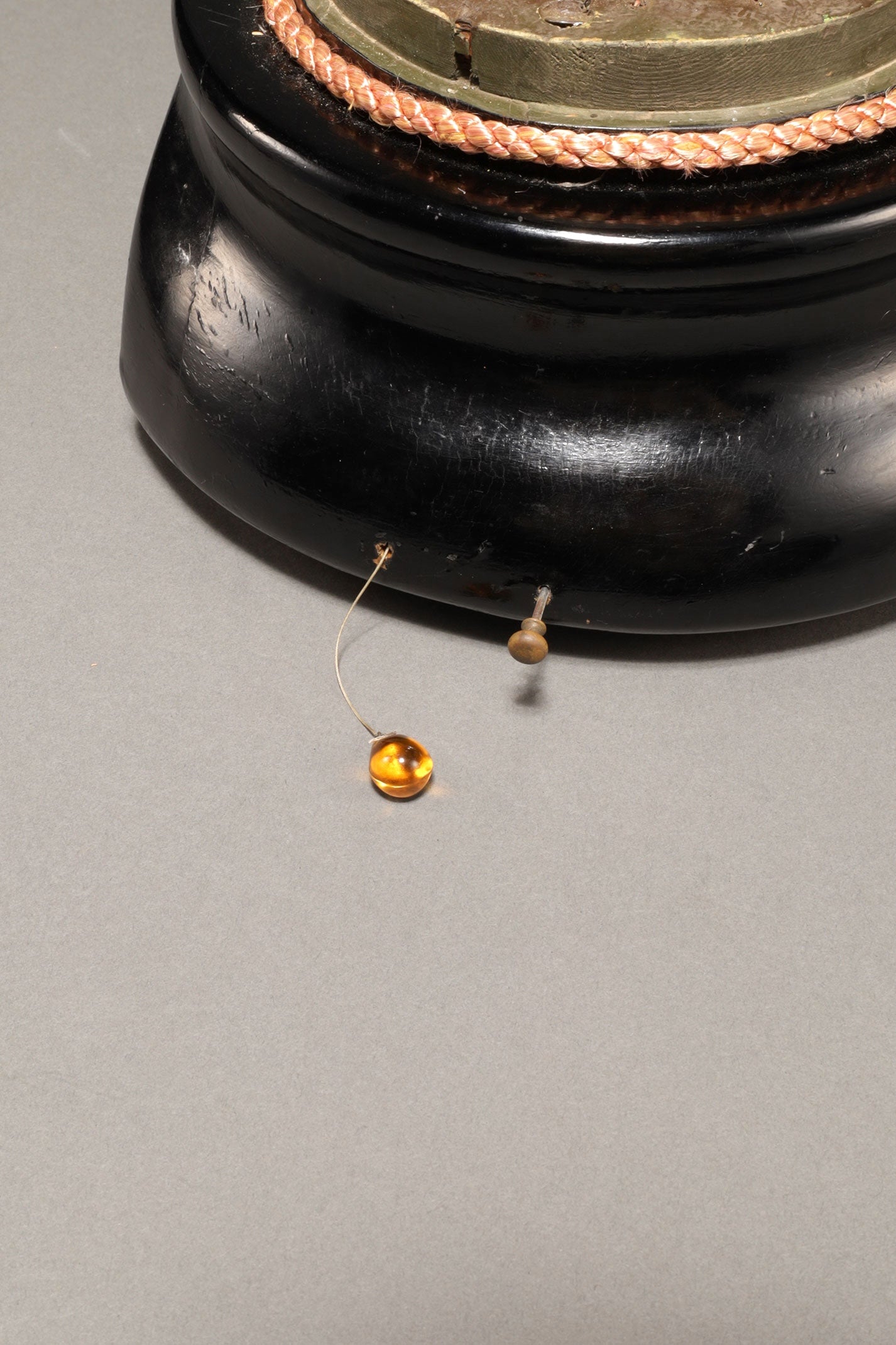 Automata (People playing a card game)