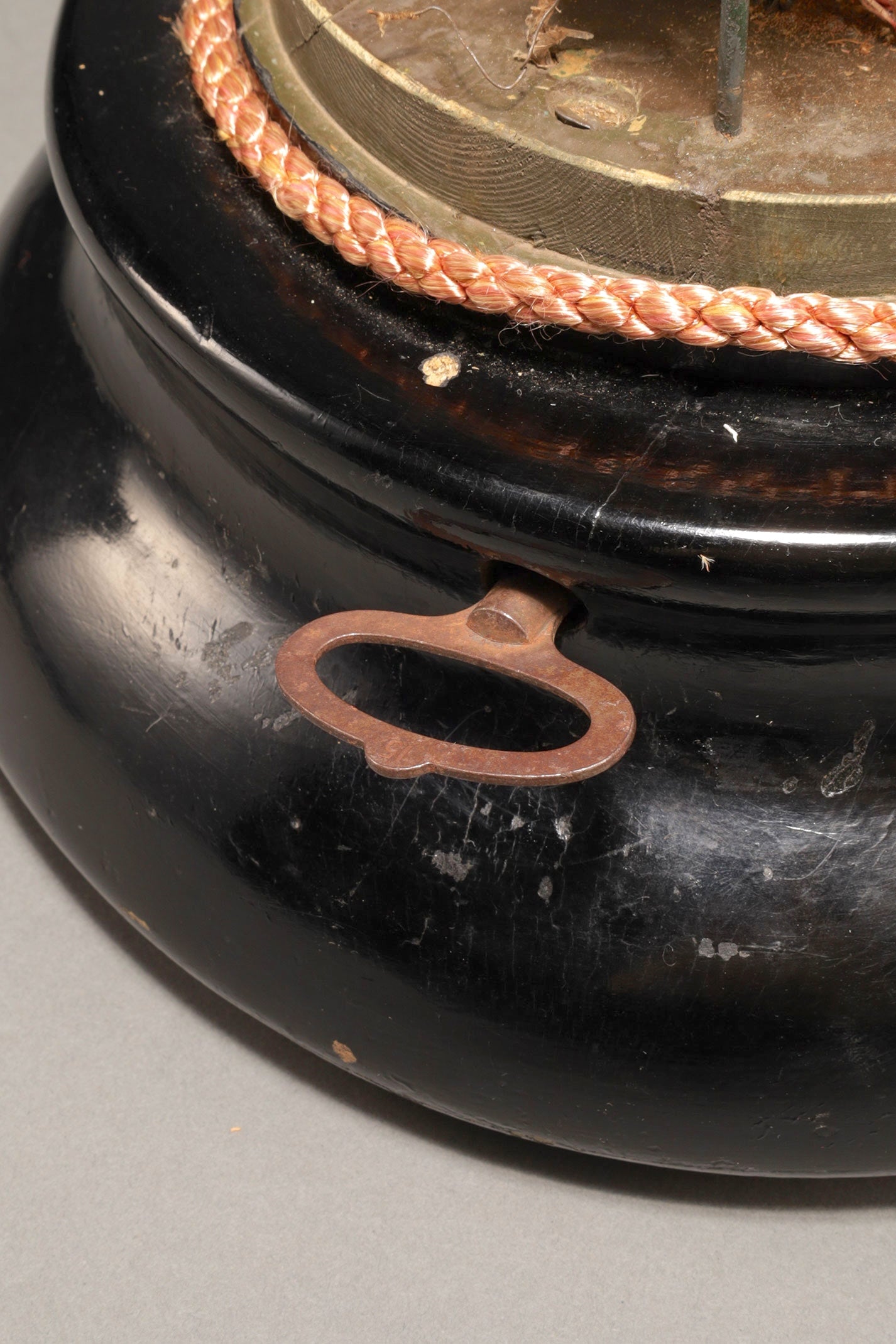 Automata (People playing a card game)