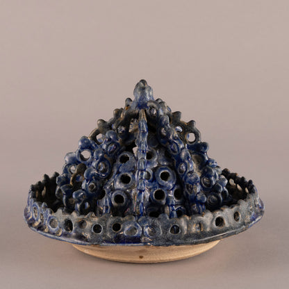 波斯卡尚 “青金石釉鏤空香爐”