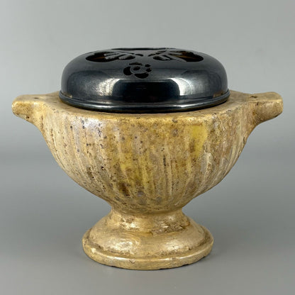 波斯 白釉銀彩耳香爐