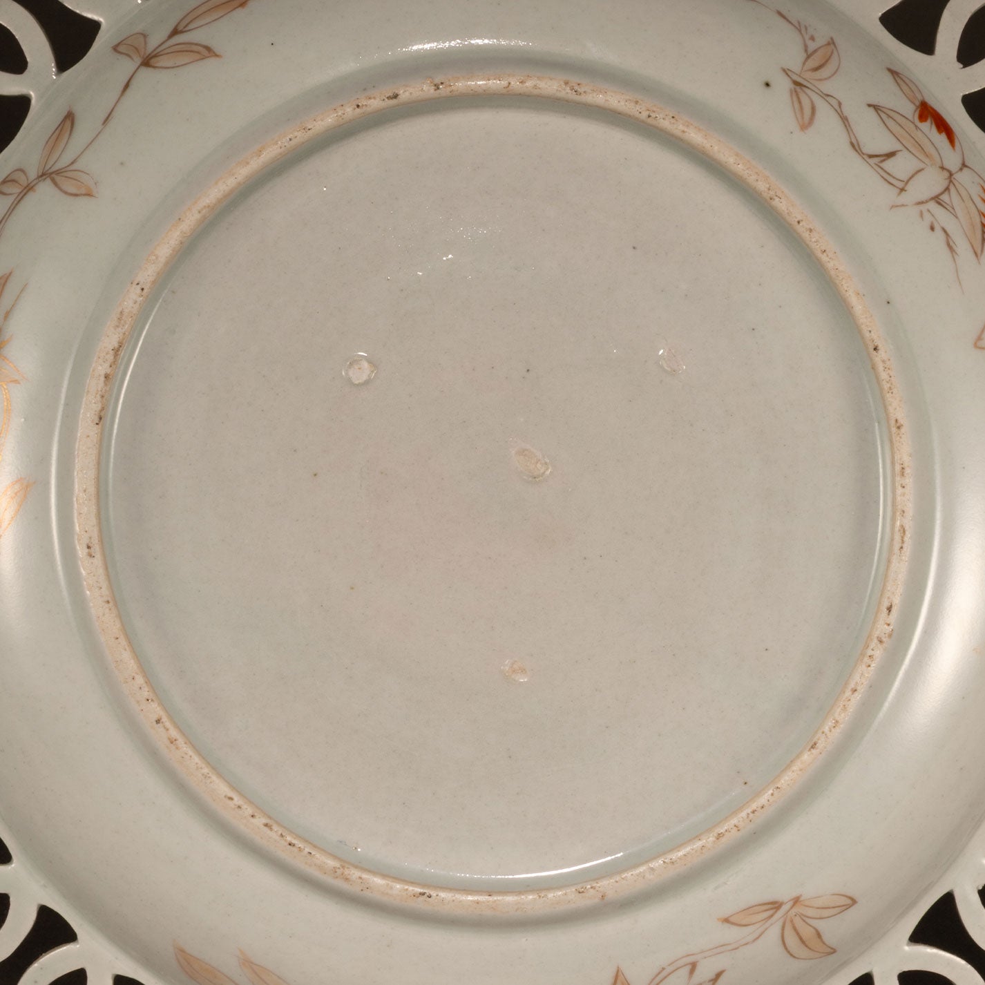 古伊万里錦手菊花文輪繋透皿 – Uni-art Gallery