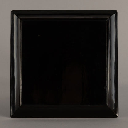 Mother of pearl four-sided tray with a depiction of nobles playing [M0091]