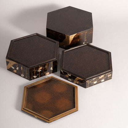 蒔絵嵐山文六角提重