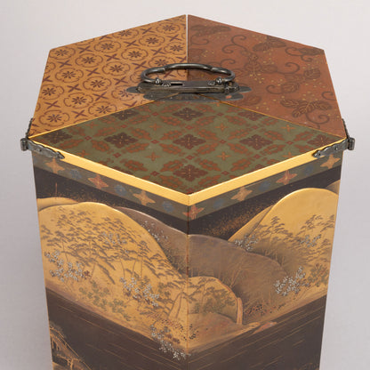 蒔絵嵐山文六角提重