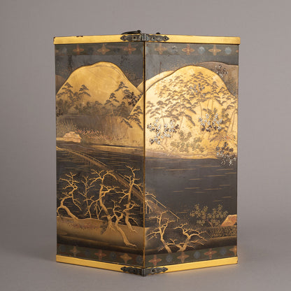 蒔絵嵐山文六角提重