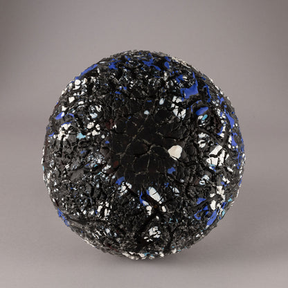 未知藝術家 “手工吹製玻璃花瓶”