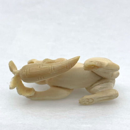 象牙根付　うさぎ
