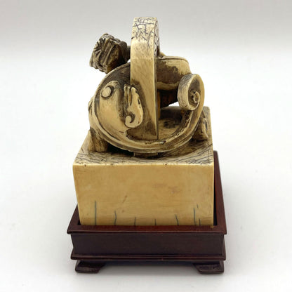 Ivory Lion Seal