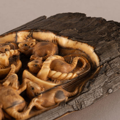 Ivory rat figurine