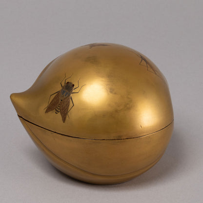 蒔江蟲紋桃形香案