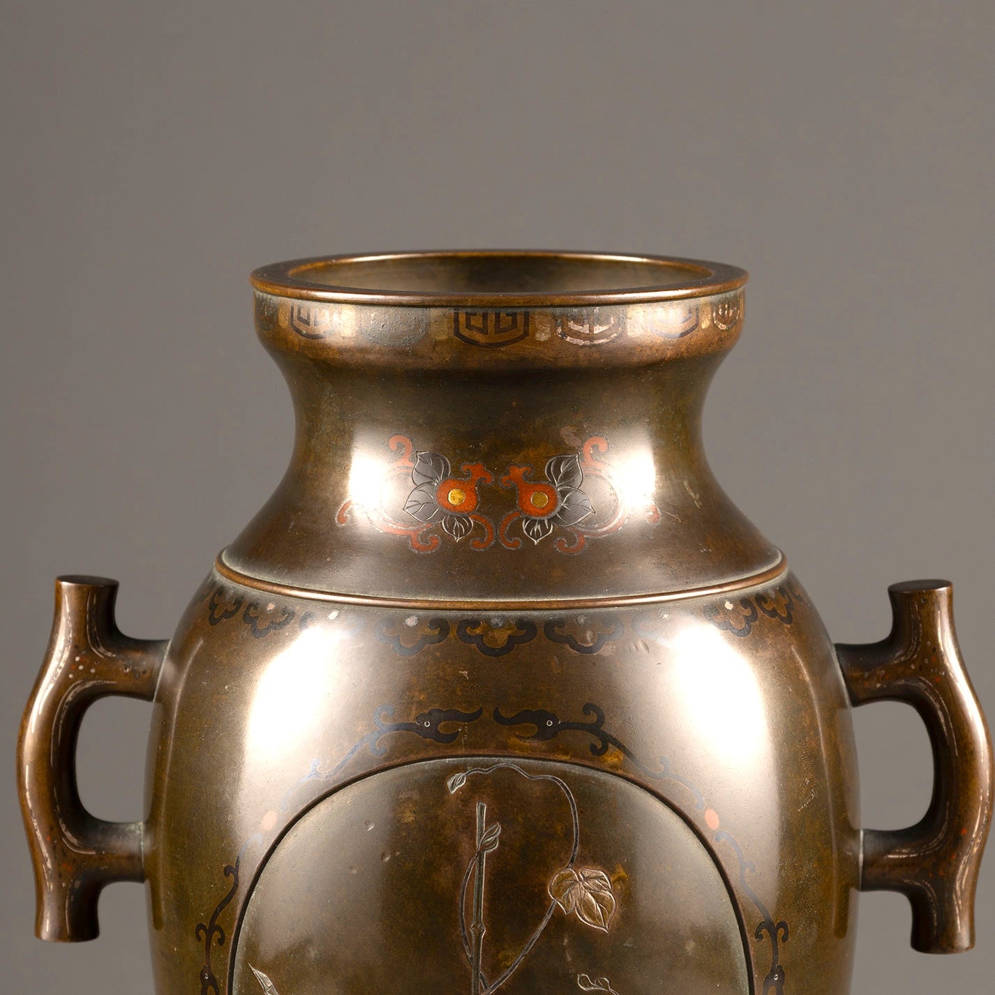 銅製金象嵌花生一対