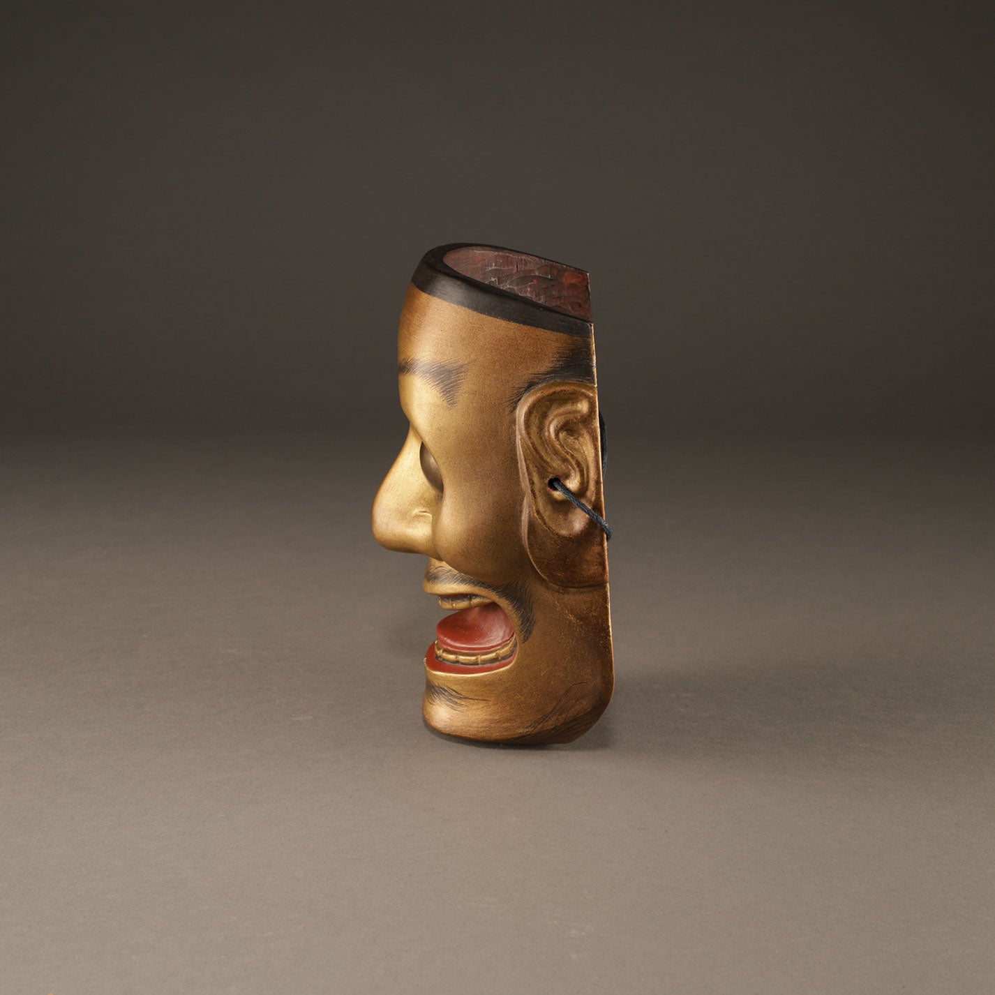 能面 飛出 – Uni-art Gallery