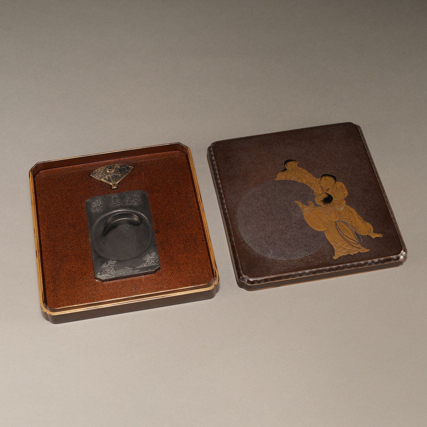 Silver pear skin Maki-e writing box designed with snowball play