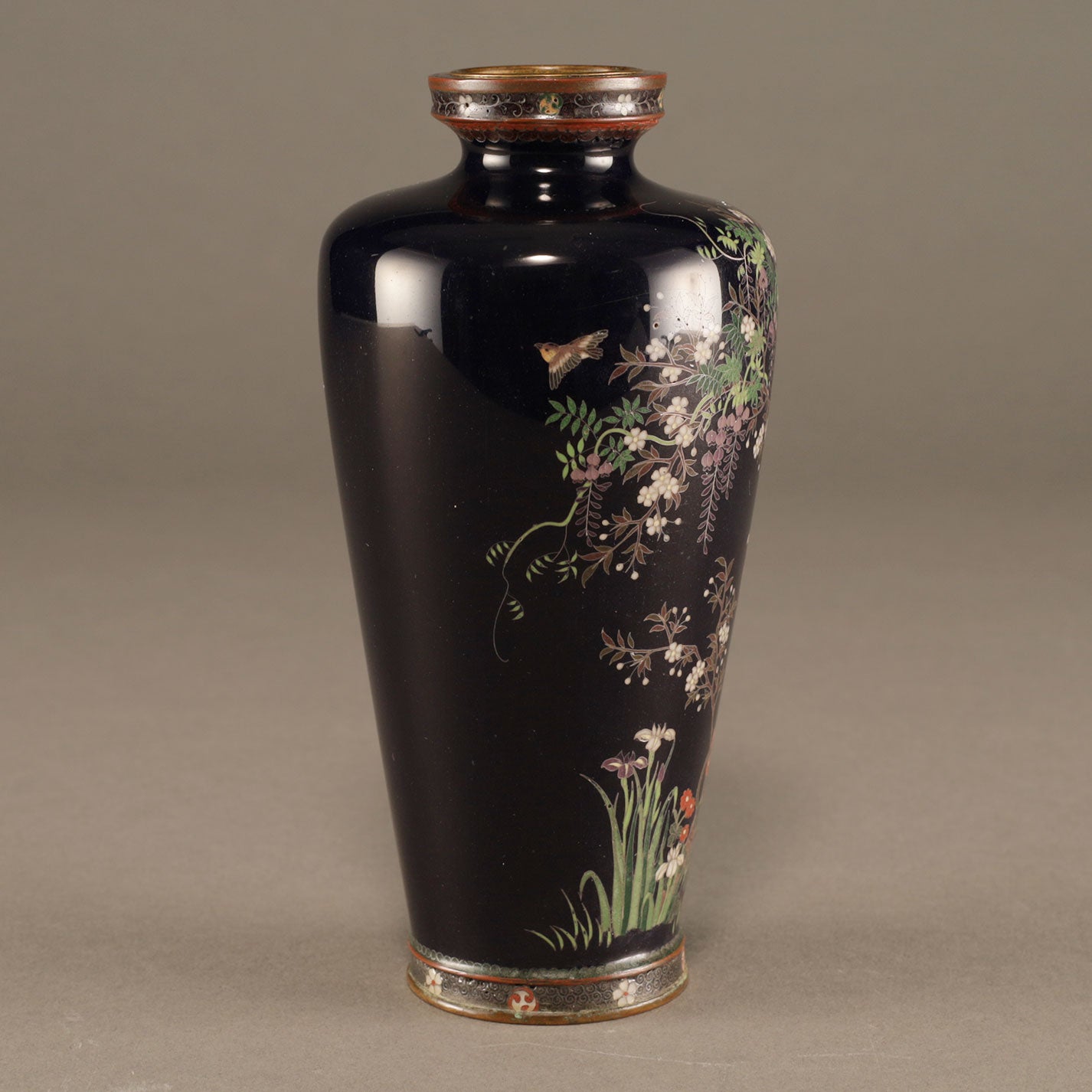 Cloisonne flower vase with bird and flower pattern