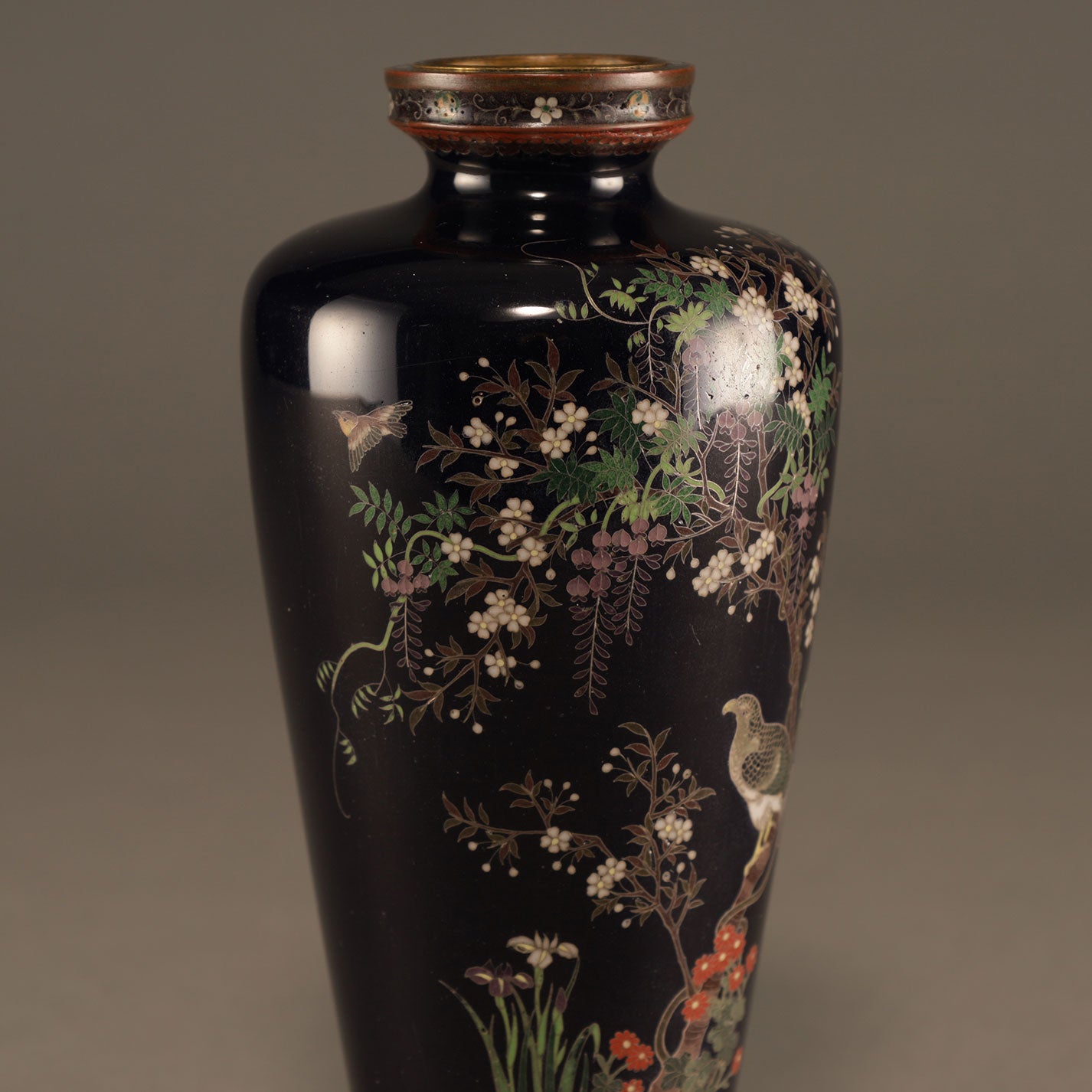 Cloisonne flower vase with bird and flower pattern