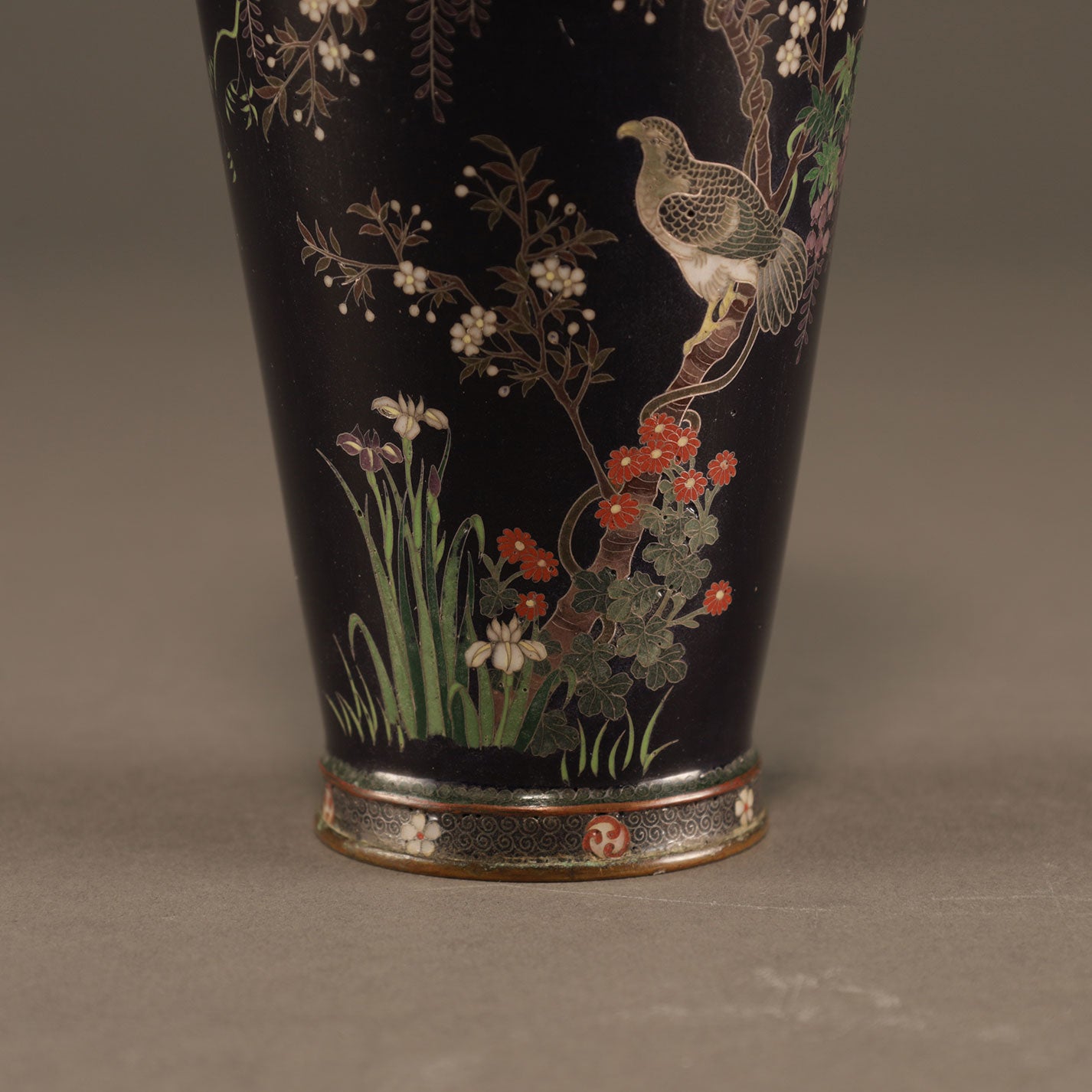 Cloisonne flower vase with bird and flower pattern