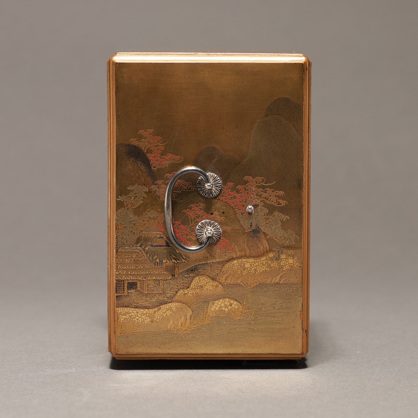 Landscape Maki-e Small Cabinet