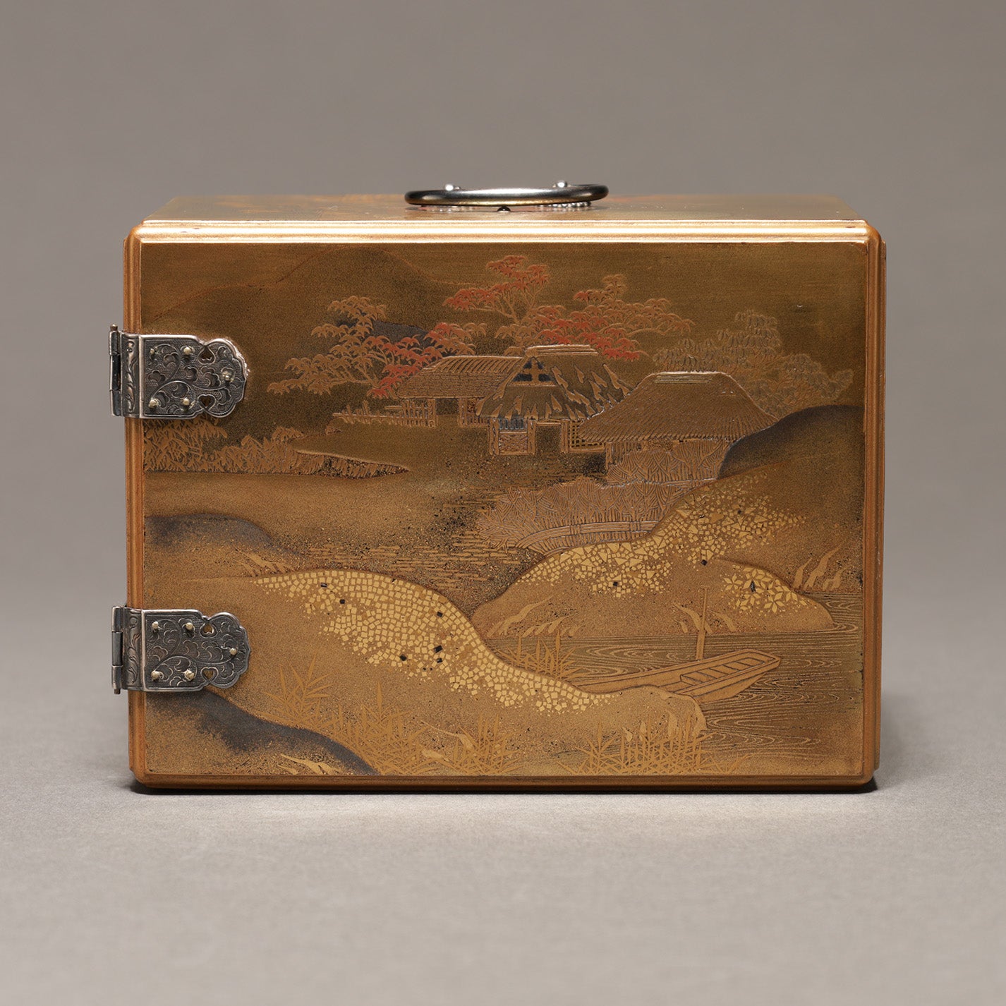 Landscape Maki-e Small Cabinet