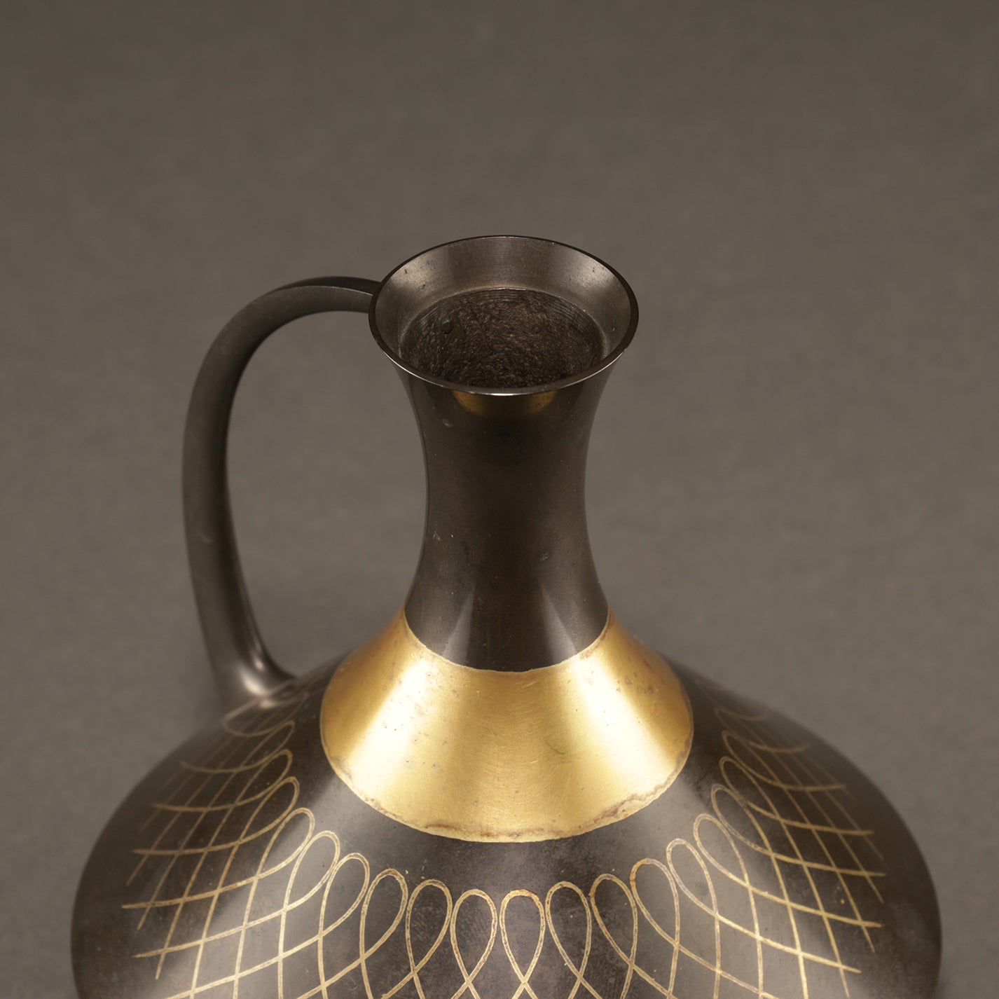山脇洋二（大阪，1907–1982）／帶把手一輪插