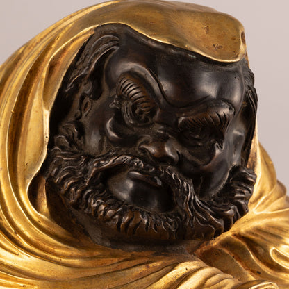 Bronze statue of Bodhidharma