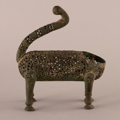 Bronze chisel incense burner in the shape of an empty beast