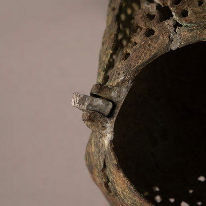 Bronze chisel incense burner in the shape of an empty beast