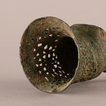 Bronze chisel incense burner in the shape of an empty beast