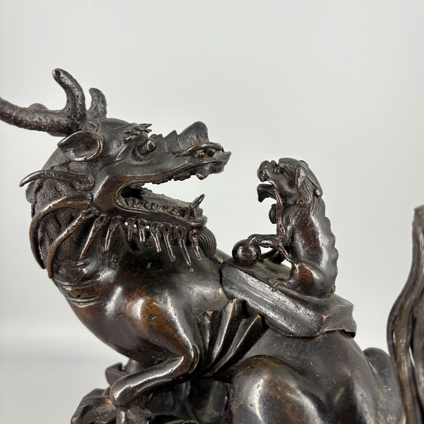 古銅蒼龍教子香薫炉 [P0291]