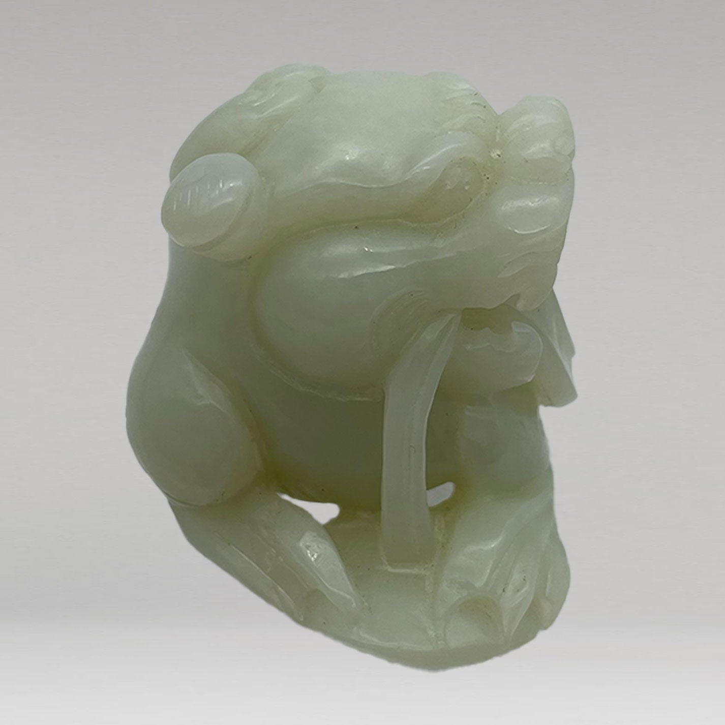 White jade lion