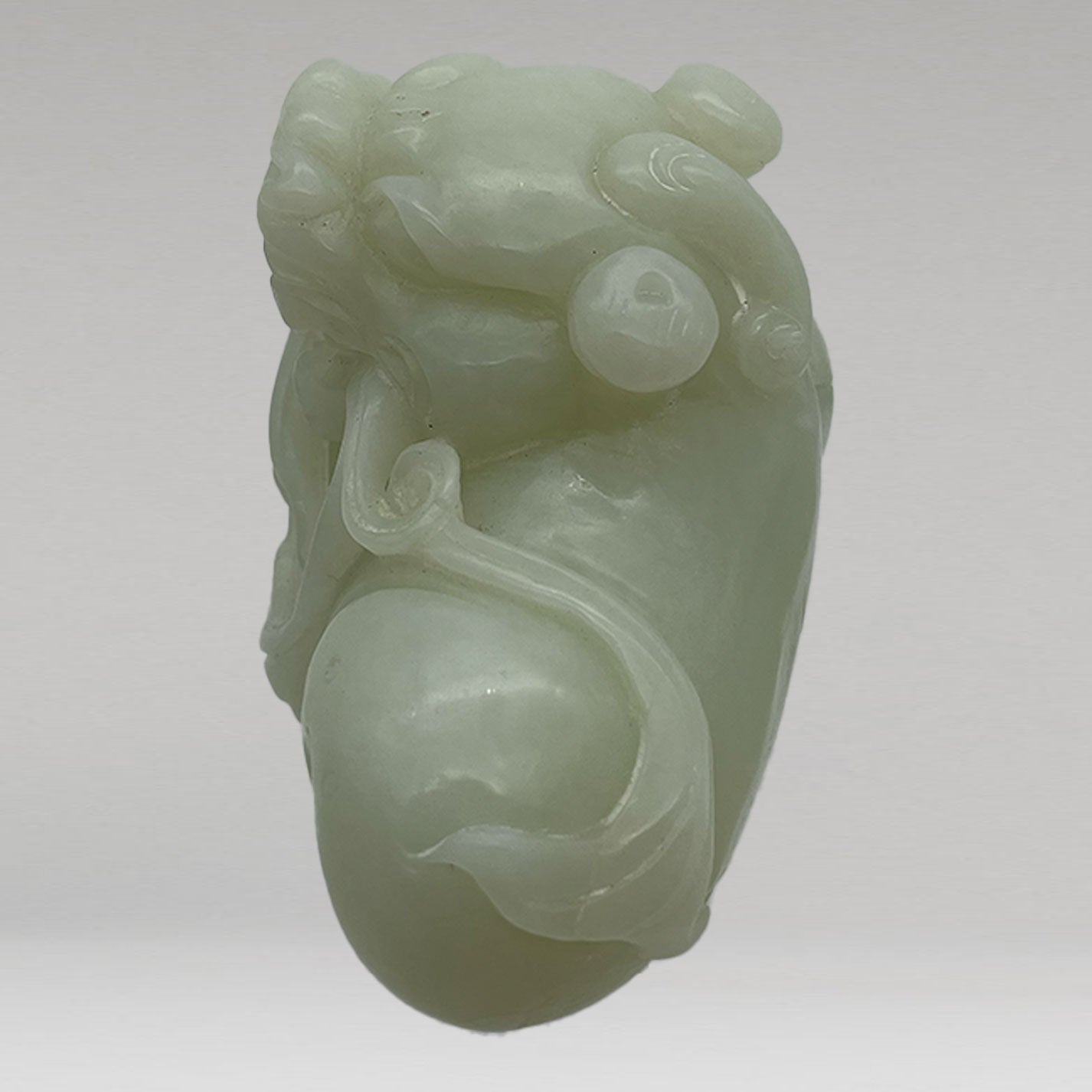 White jade lion