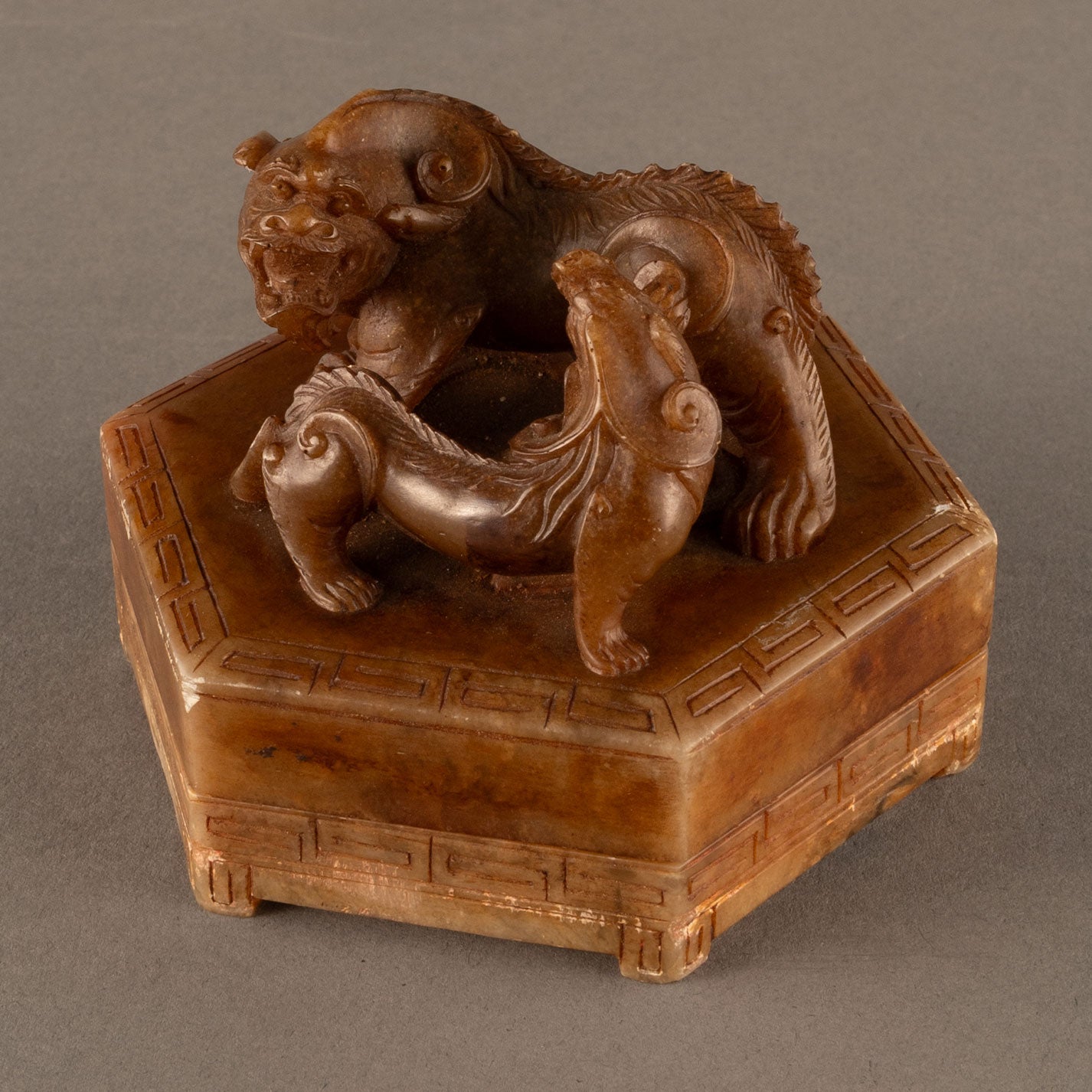 Shoushan Stone Lucky Beast Stamp Box