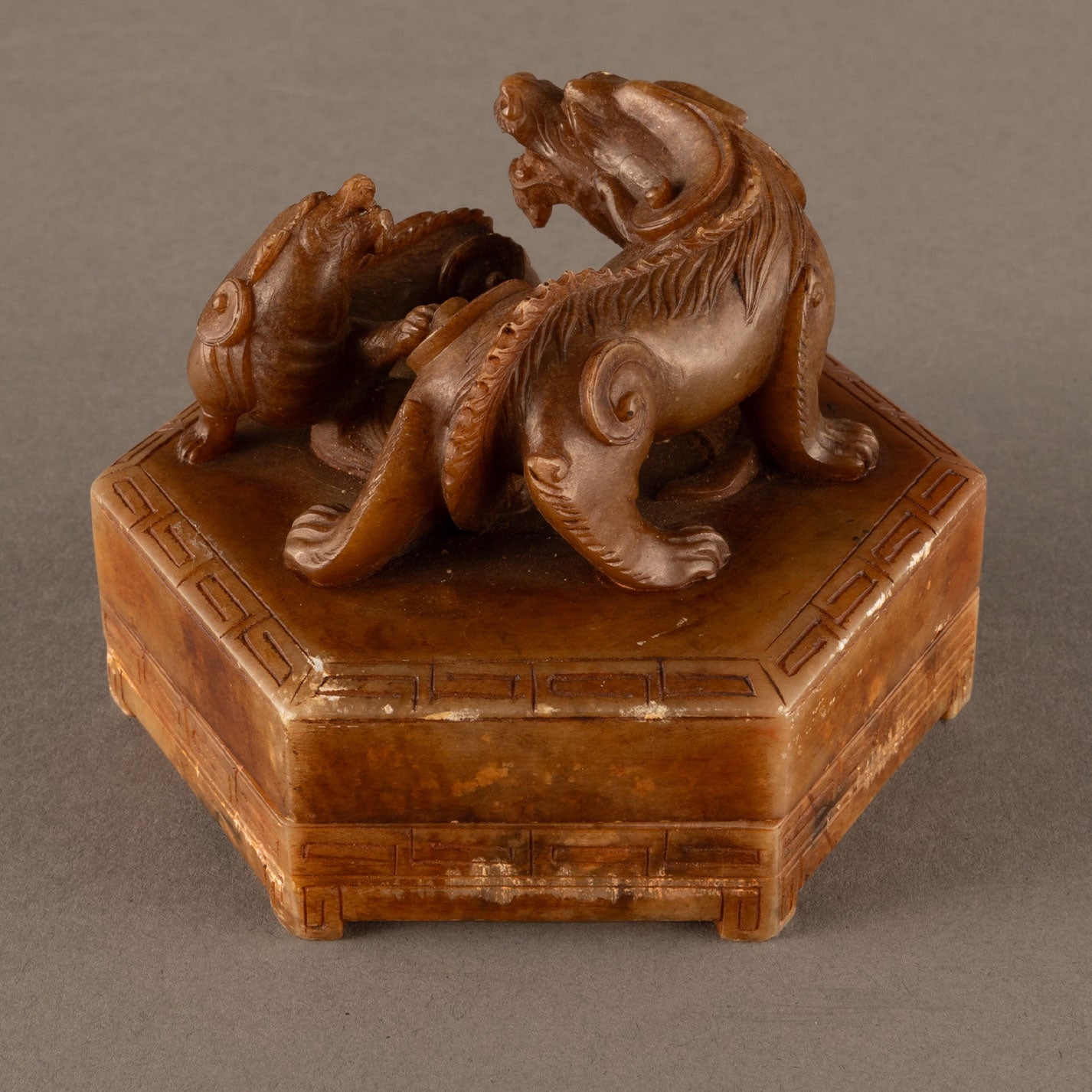 Shoushan Stone Lucky Beast Stamp Box