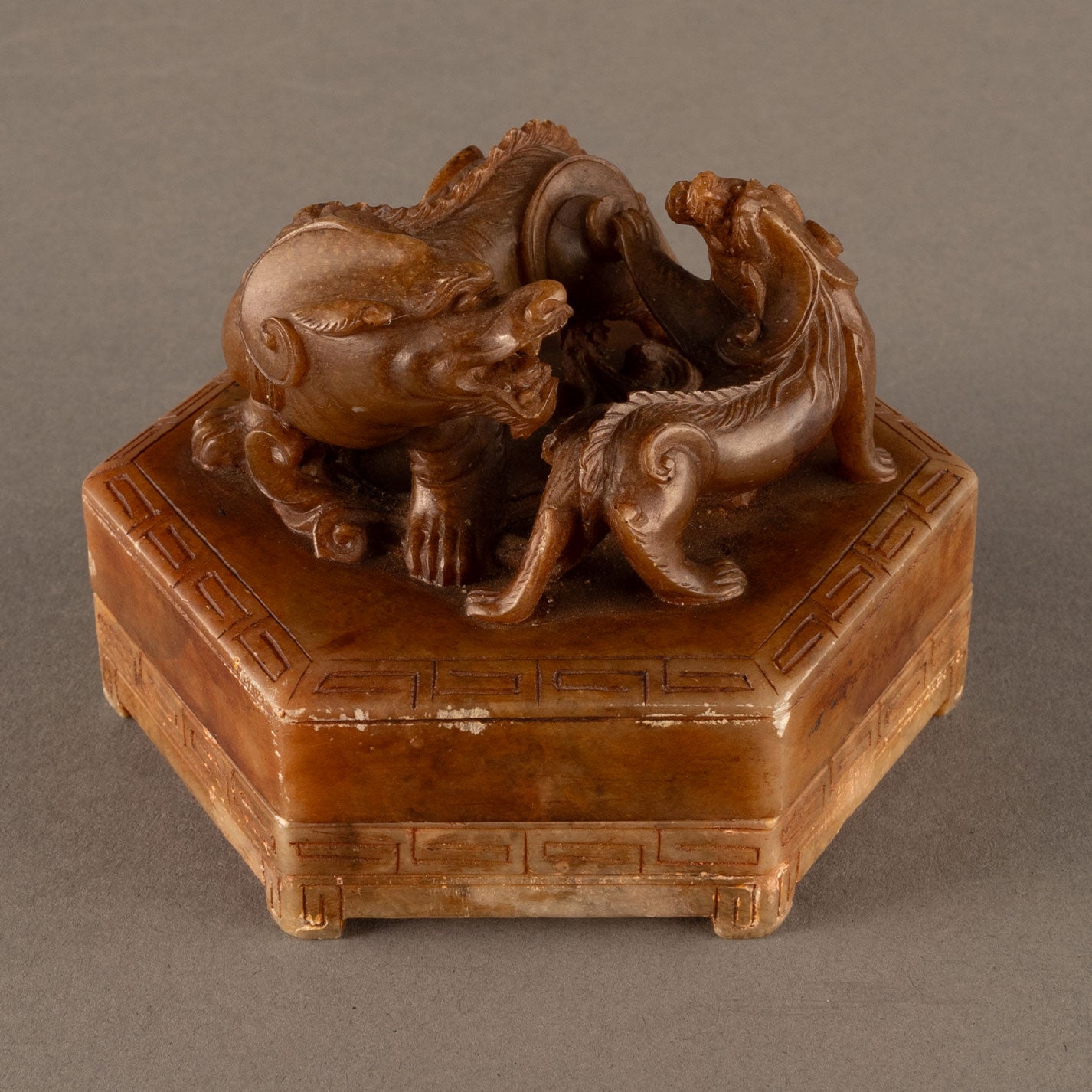 Shoushan Stone Lucky Beast Stamp Box