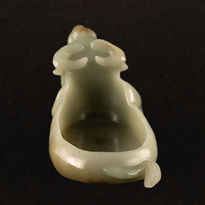 碧玉牛水盂