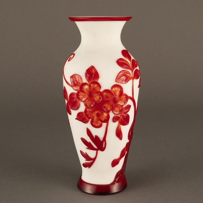 梅花紋料器花瓶